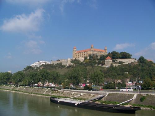 Alte Presssburg (slovac_republic_100_3776.jpg) wird geladen. Eindrucksvolle Fotos aus der Slowakei erwarten Sie.